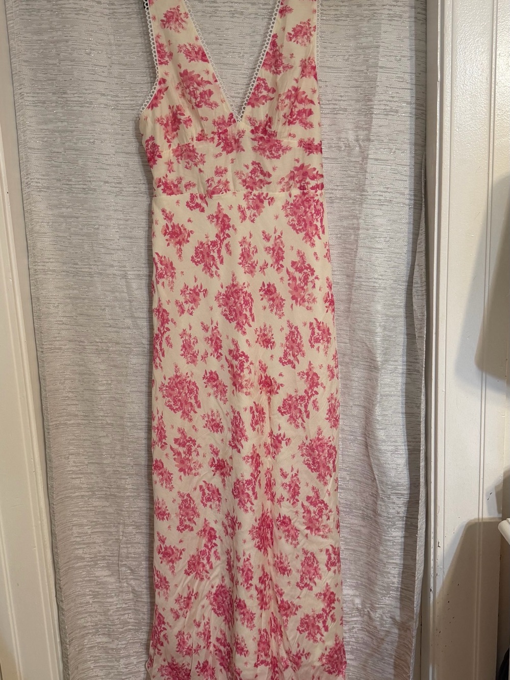 Floral Pink Maxi Dress with V-Neck
